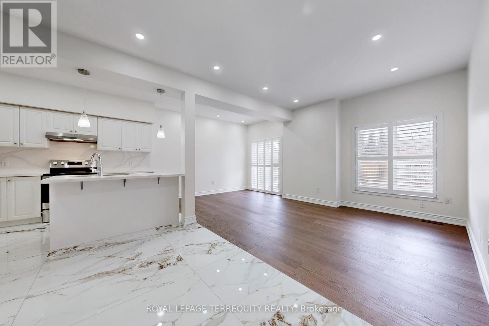 Unknown Address, ,     - Photo 10 - W12921232