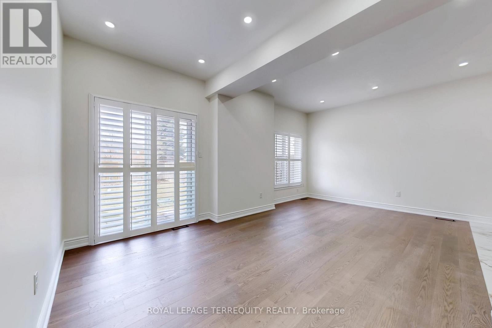 Unknown Address, ,     - Photo 4 - W12921232