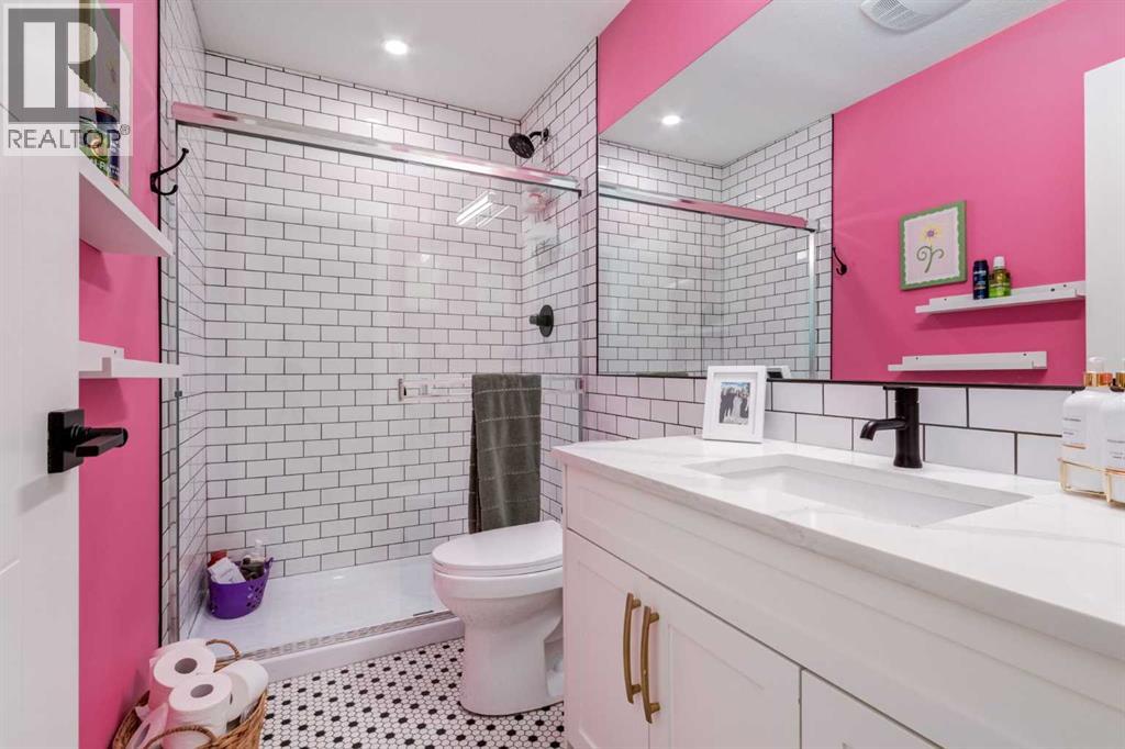 2107 52 Avenue Sw, Calgary, Alberta  T3E 1K4 - Photo 33 - A2295614