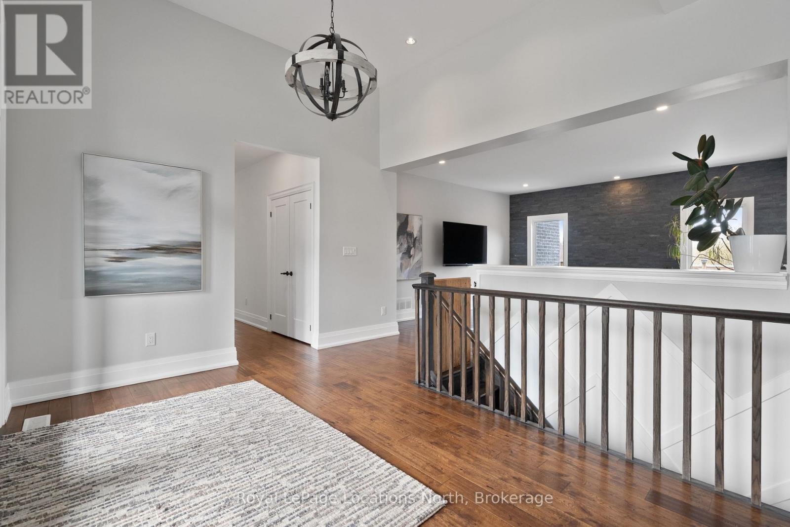 1029 Sixth Street, Collingwood, Ontario  L9Y 3Y9 - Photo 5 - S12920466