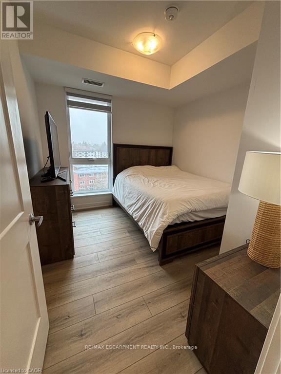 516 - 312 Erb Street, Waterloo, Ontario  N2L 0K9 - Photo 10 - X12921196