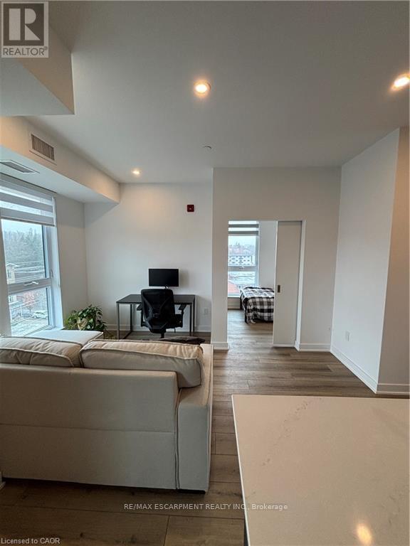 516 - 312 Erb Street, Waterloo, Ontario  N2L 0K9 - Photo 19 - X12921196