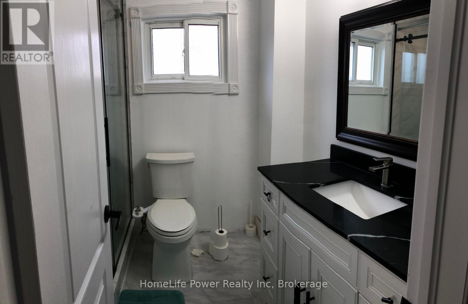 14 Sparrow Court, Brampton, Ontario  L6Y 3P2 - Photo 8 - W12820362