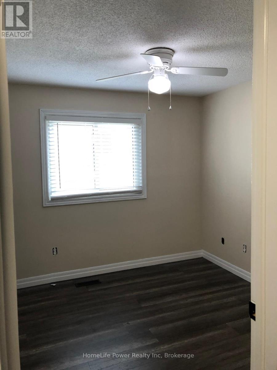 14 Sparrow Court, Brampton, Ontario  L6Y 3P2 - Photo 7 - W12820362