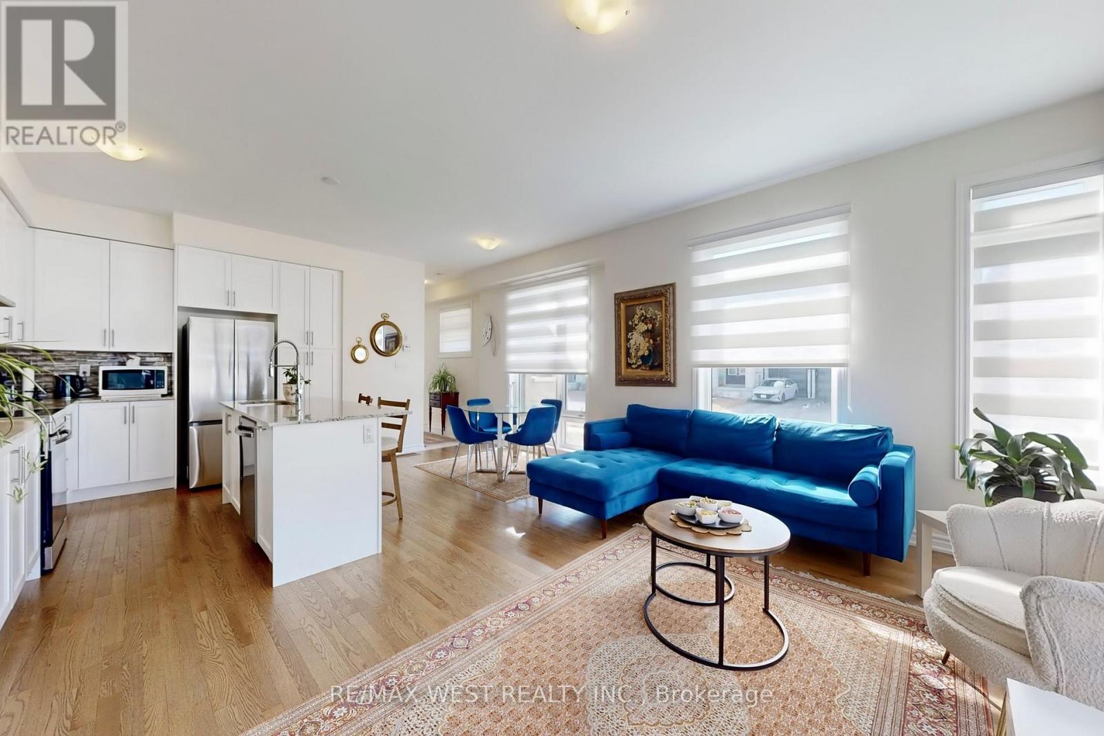 4 Haldimand Street S, Vaughan, Ontario  L4H 5J5 - Photo 8 - N12909208