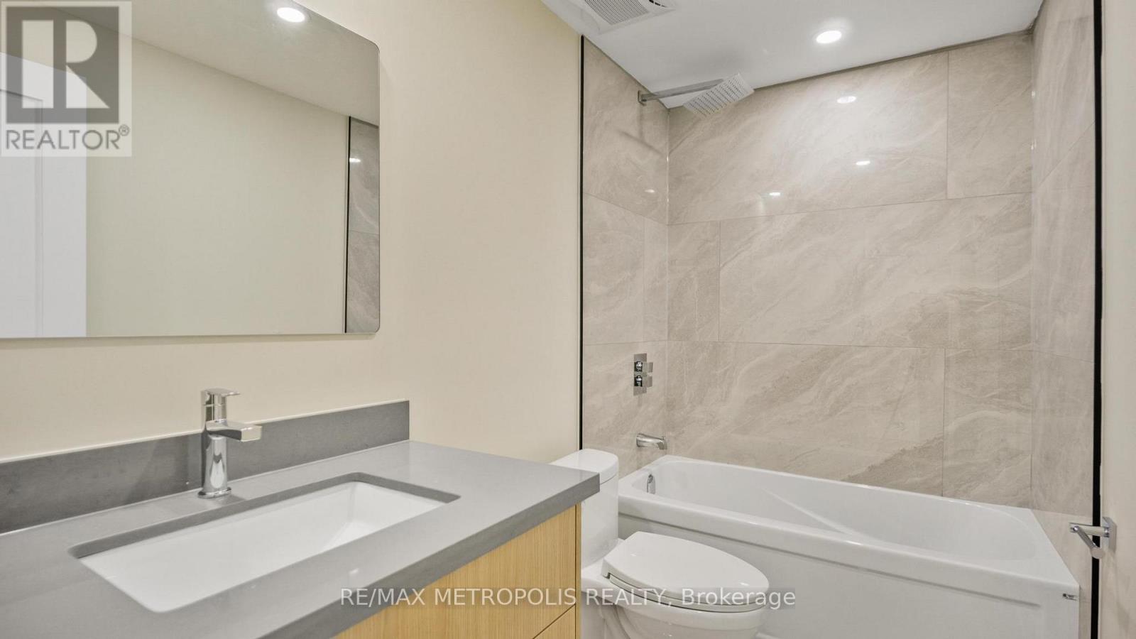 39 Kenworthy Avenue, Toronto, Ontario  M1L 3B1 - Photo 44 - E12919066