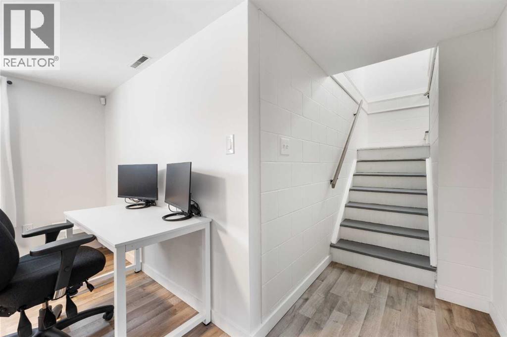 313 Ross Avenue, Cochrane, Alberta  T4C 1C9 - Photo 12 - A2276140