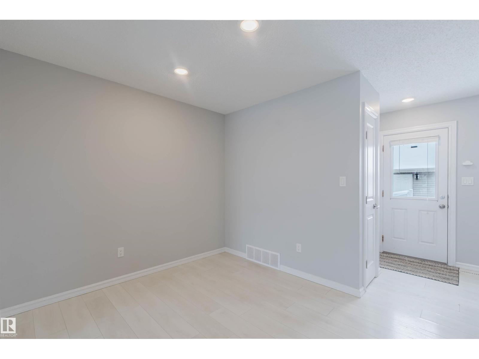 326 Desrochers Bv Sw, Edmonton, Alberta  T6W 3J1 - Photo 10 - E4477592