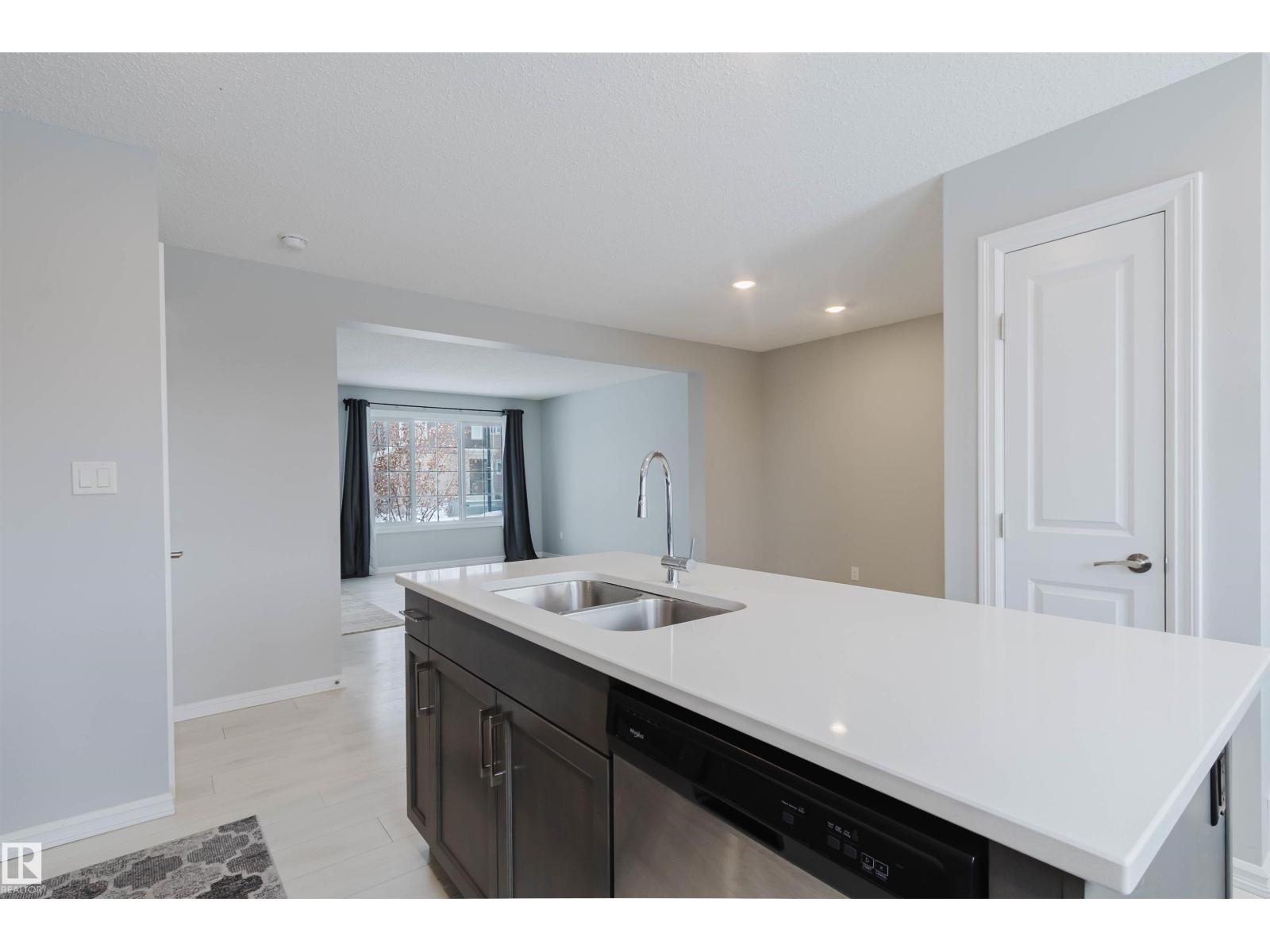 326 Desrochers Bv Sw, Edmonton, Alberta  T6W 3J1 - Photo 18 - E4477592