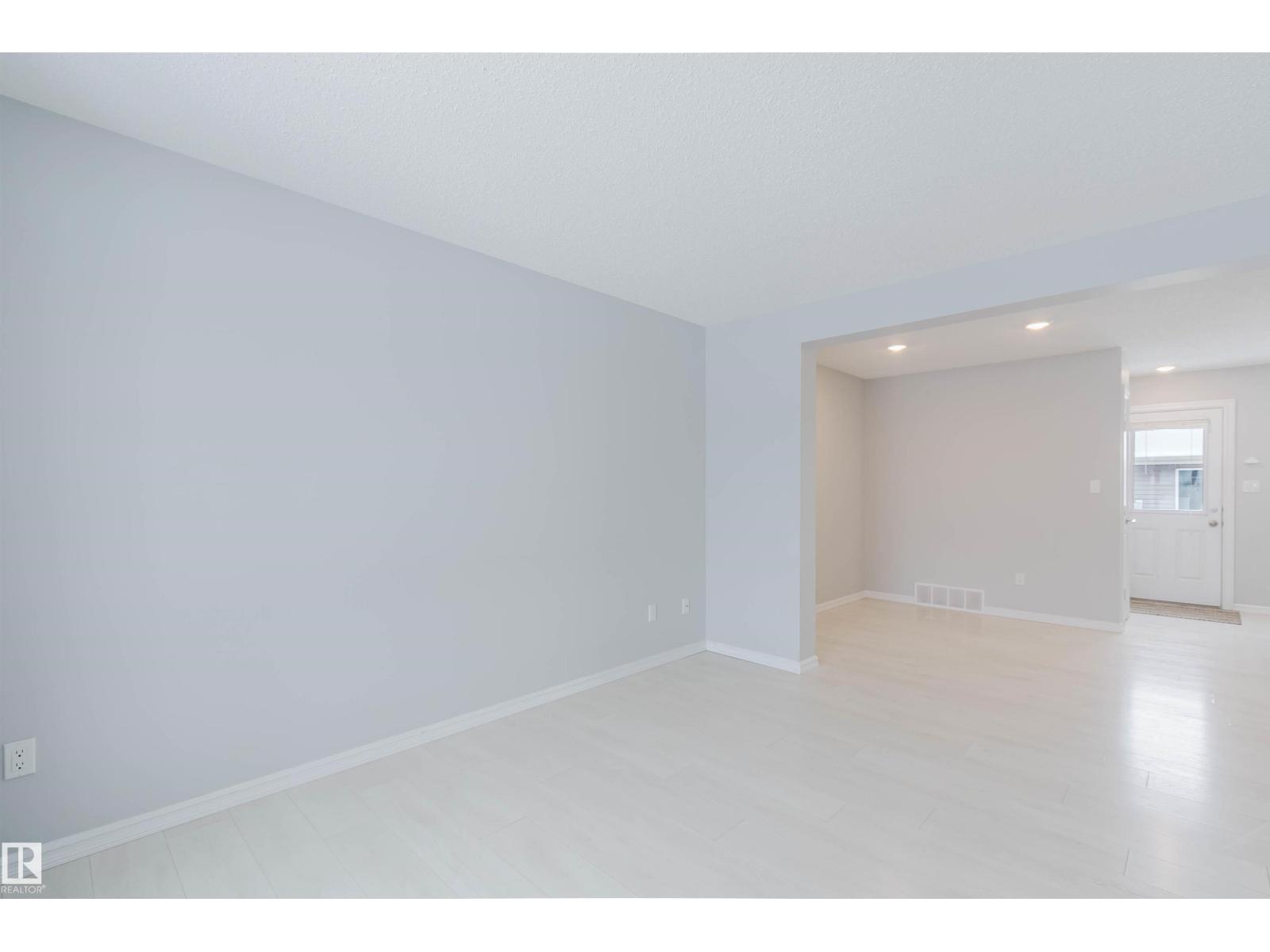 326 Desrochers Bv Sw, Edmonton, Alberta  T6W 3J1 - Photo 5 - E4477592