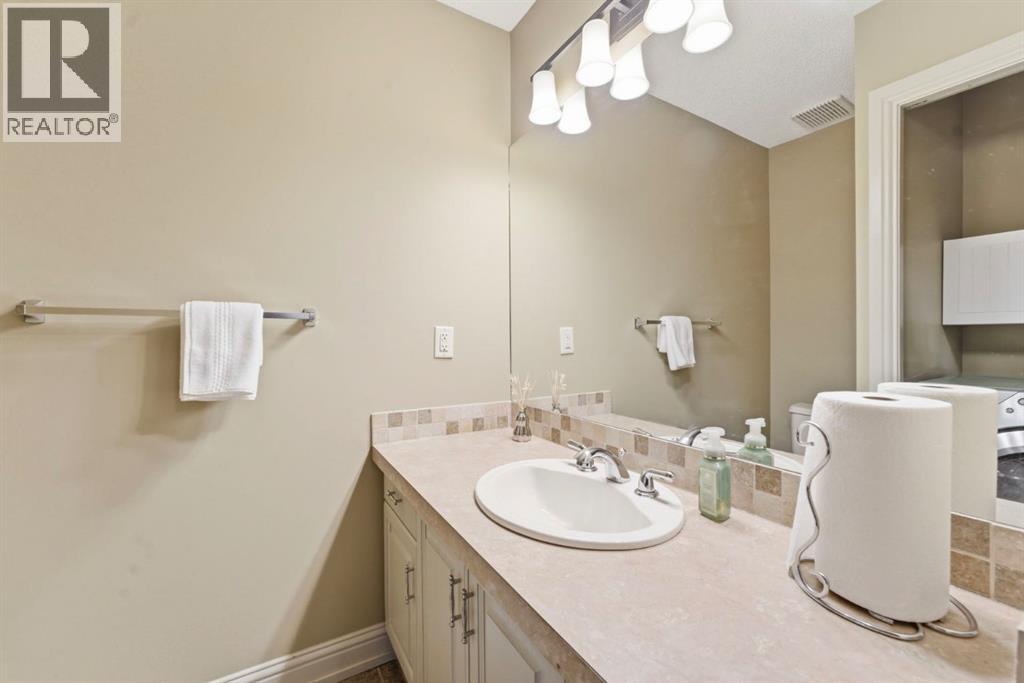 54 Edgeland Close Nw, Calgary, Alberta  T3A 3B1 - Photo 29 - A2290490