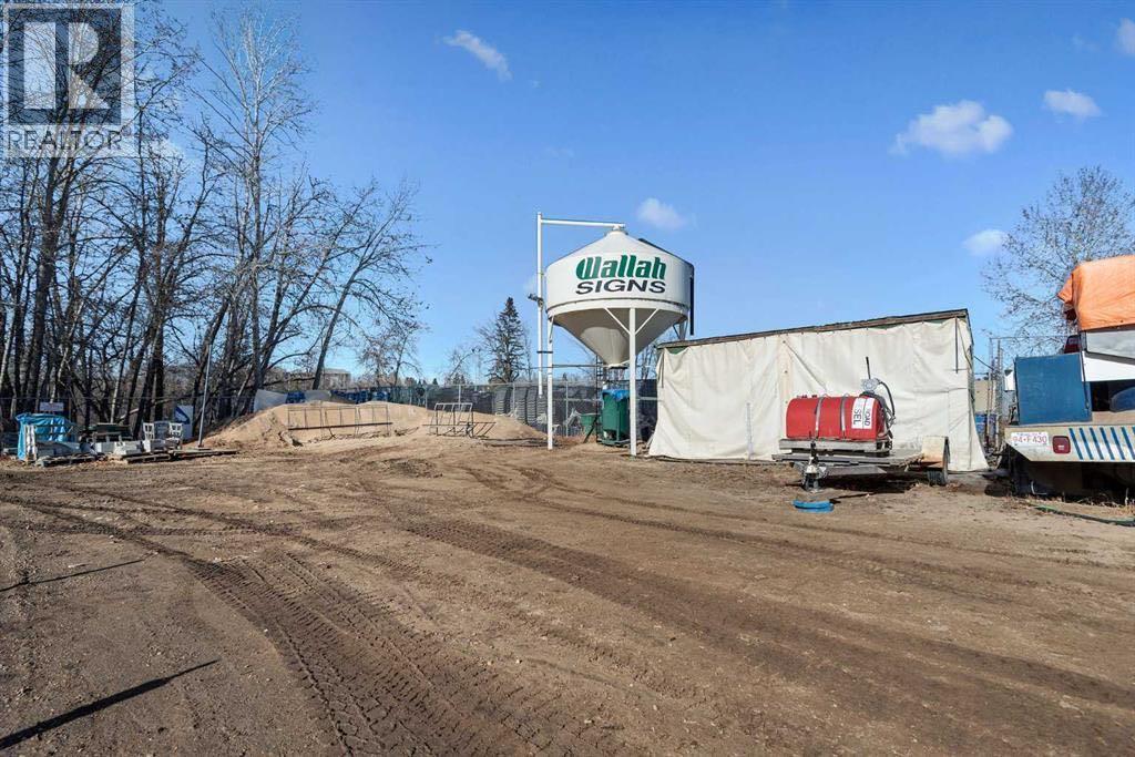 4948 54th Avenue, Red Deer, Alberta  T4N 5K8 - Photo 4 - A2290907