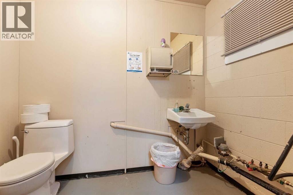 4948 54th Avenue, Red Deer, Alberta  T4N 5K8 - Photo 35 - A2290907