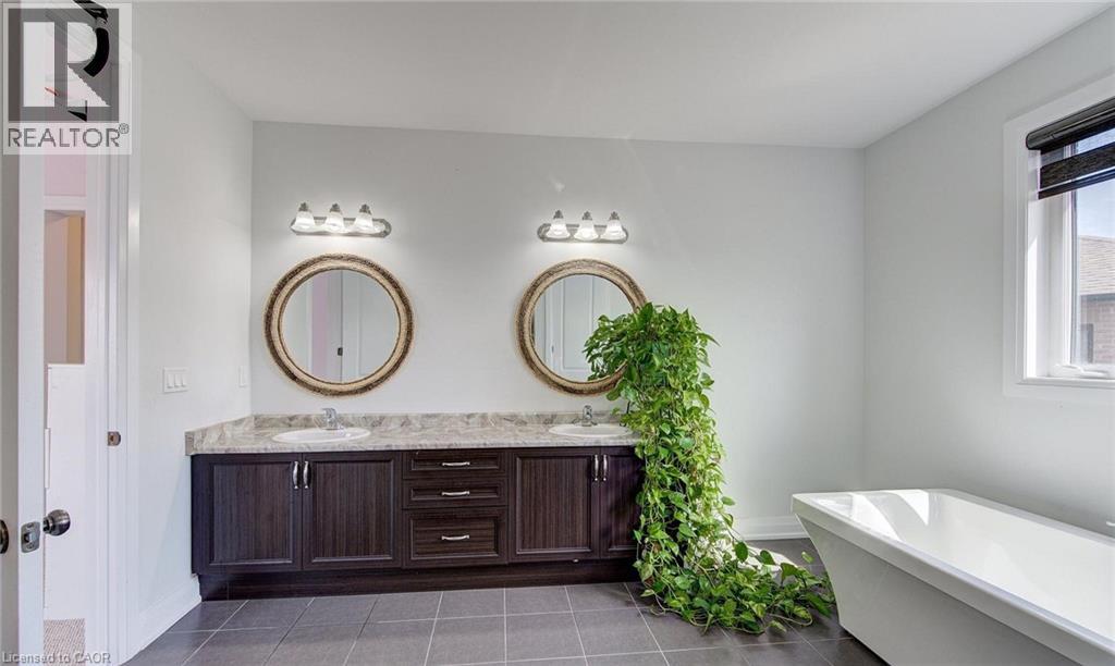 125 Prince Charles Crescent, Woodstock, Ontario  N4T 0N1 - Photo 14 - 40815192