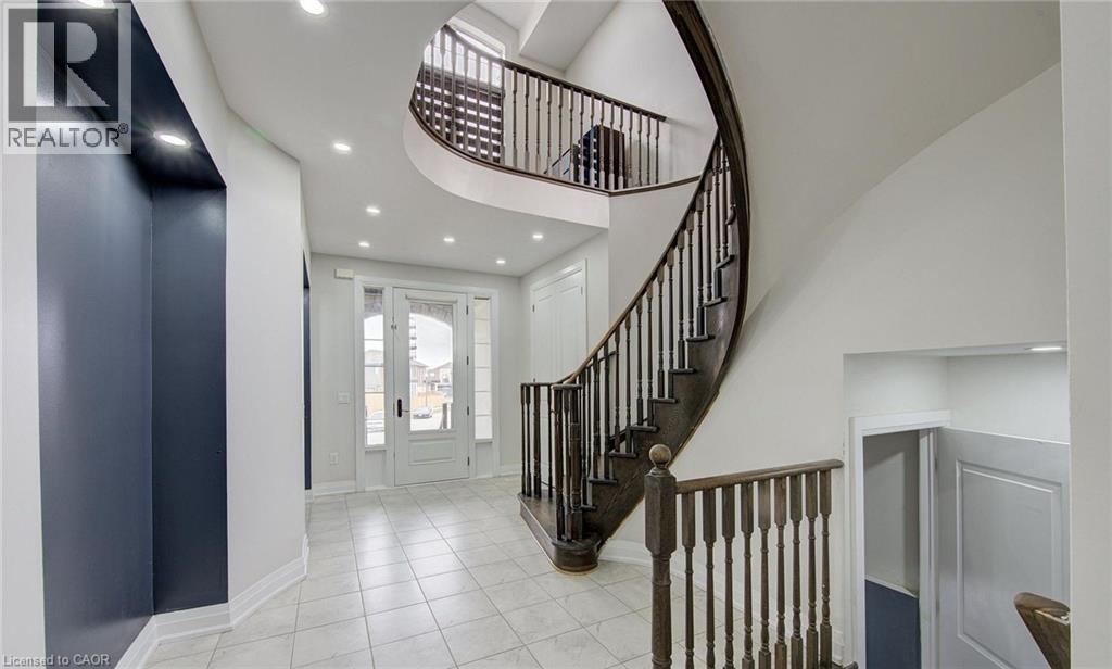 125 Prince Charles Crescent, Woodstock, Ontario  N4T 0N1 - Photo 4 - 40815192