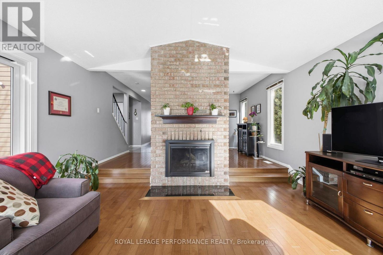 1089 St Emmanuel Terrace, Ottawa, Ontario  K1C 2J6 - Photo 13 - X12921272