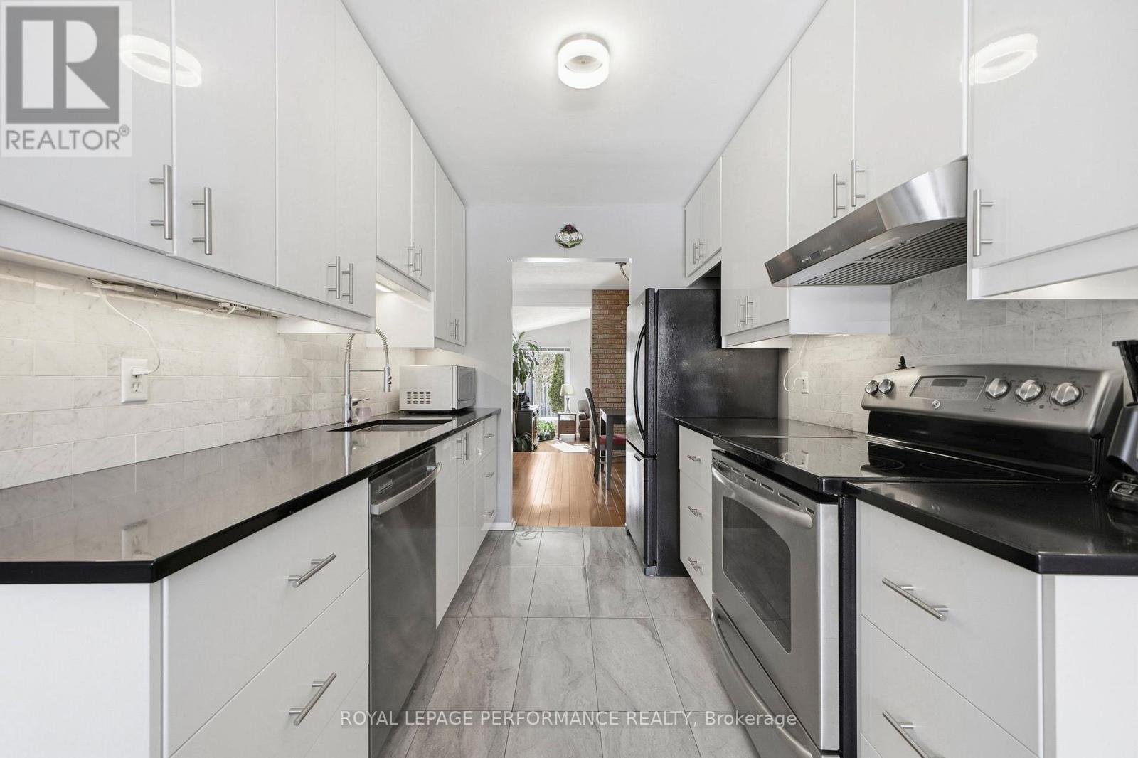 1089 St Emmanuel Terrace, Ottawa, Ontario  K1C 2J6 - Photo 17 - X12921272