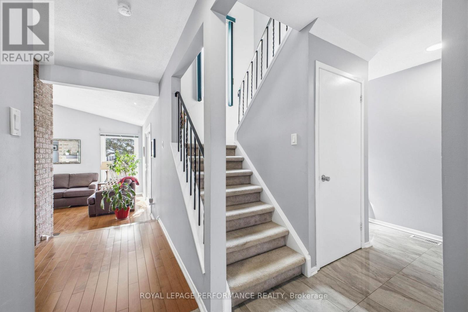 1089 St Emmanuel Terrace, Ottawa, Ontario  K1C 2J6 - Photo 19 - X12921272