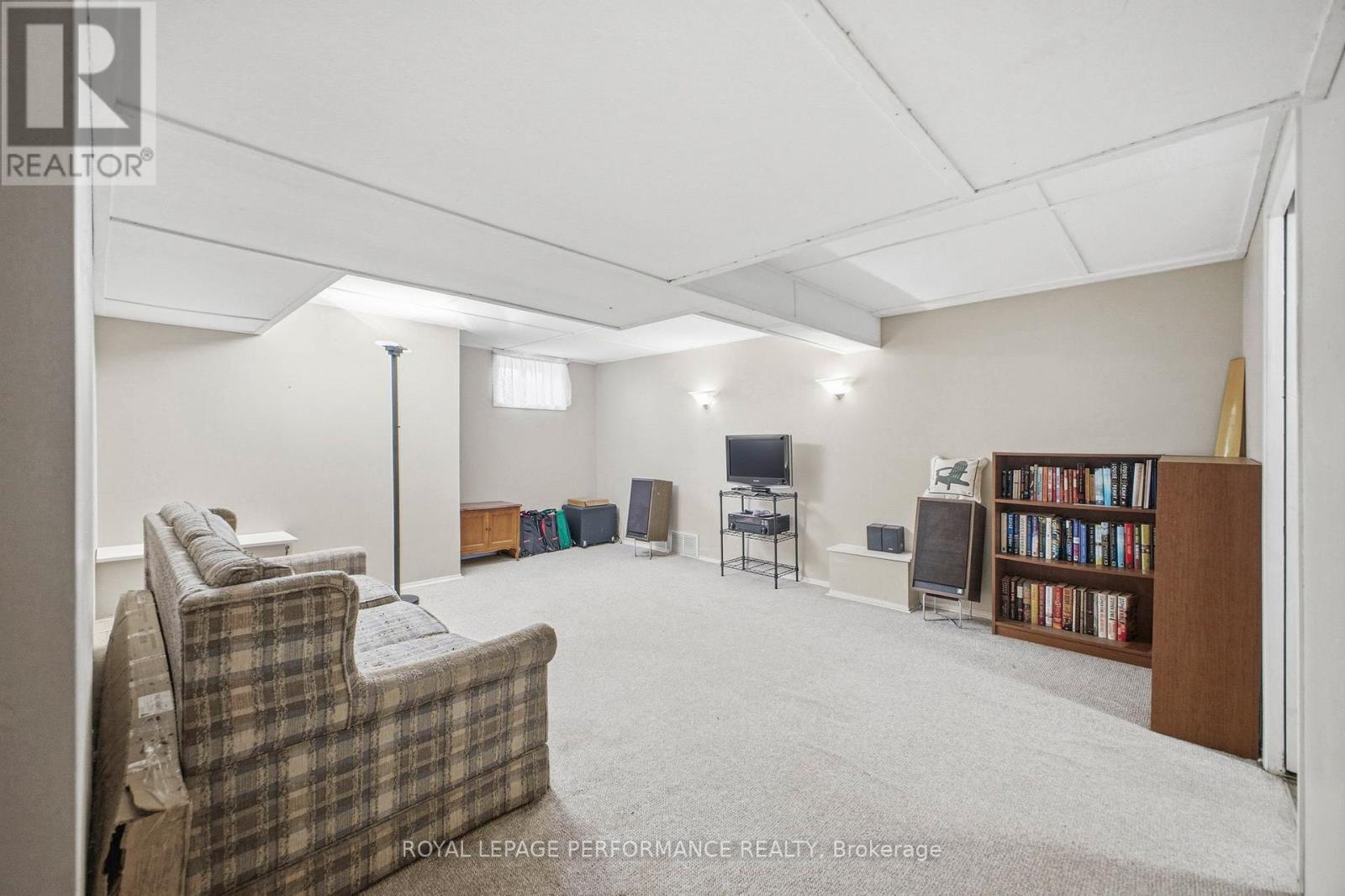 1089 St Emmanuel Terrace, Ottawa, Ontario  K1C 2J6 - Photo 31 - X12921272