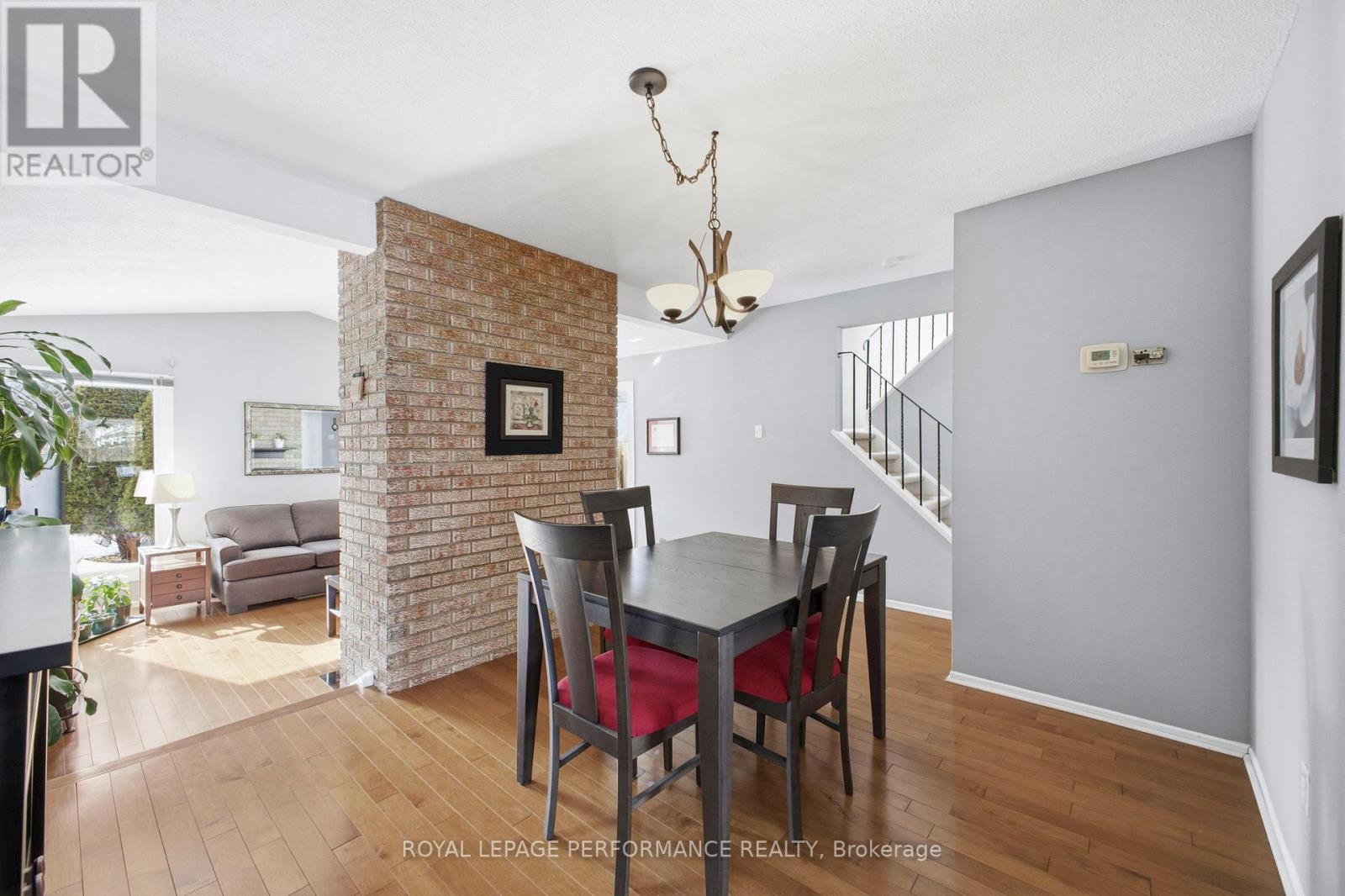 1089 St Emmanuel Terrace, Ottawa, Ontario  K1C 2J6 - Photo 6 - X12921272