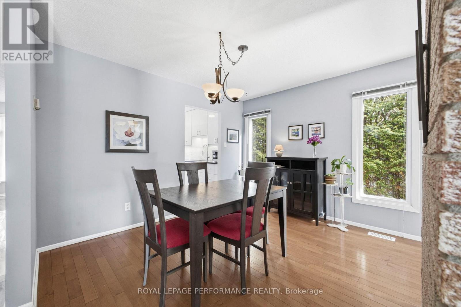 1089 St Emmanuel Terrace, Ottawa, Ontario  K1C 2J6 - Photo 7 - X12921272