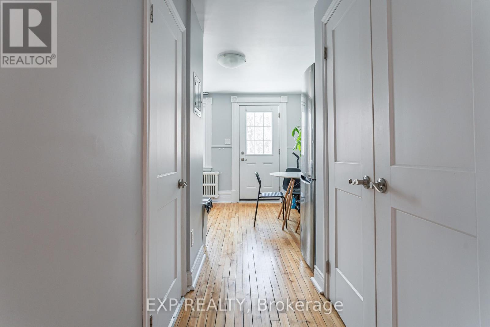 52 St Andrew Street, Ottawa, Ontario  K1N 5E9 - Photo 5 - X12921288