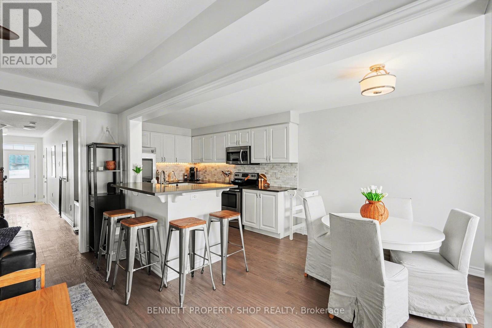 159 Conifer Creek Circle, Ottawa, Ontario  K2M 0M2 - Photo 6 - X12921308