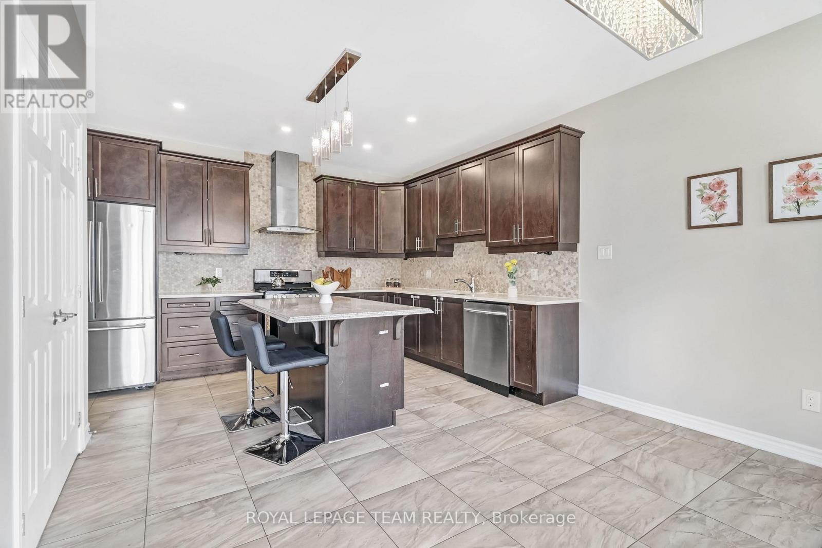 335 Rue Des Soldats Riendeau Street, Ottawa, Ontario  K2J 6H4 - Photo 11 - X12921336