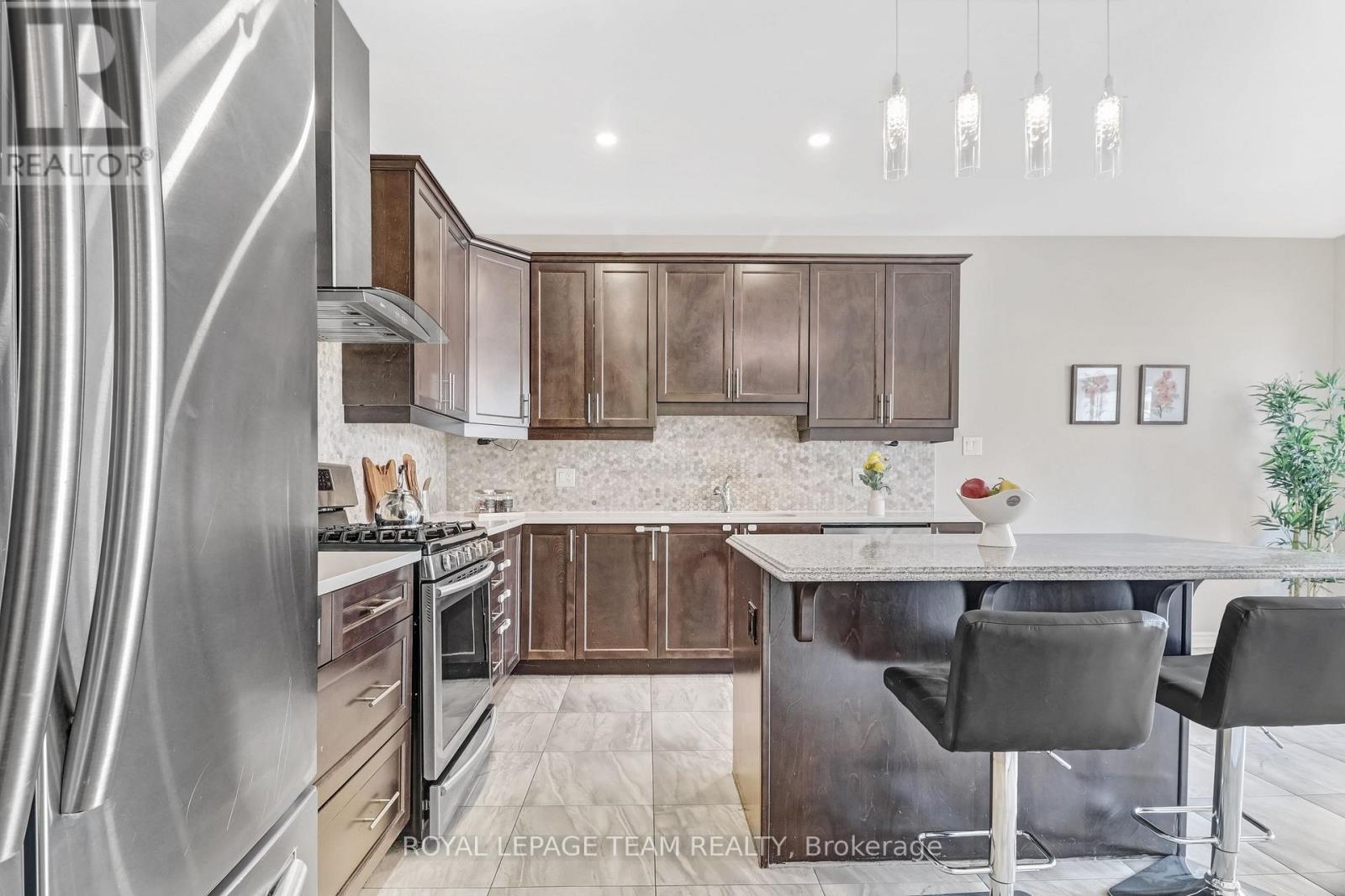 335 Rue Des Soldats Riendeau Street, Ottawa, Ontario  K2J 6H4 - Photo 14 - X12921336