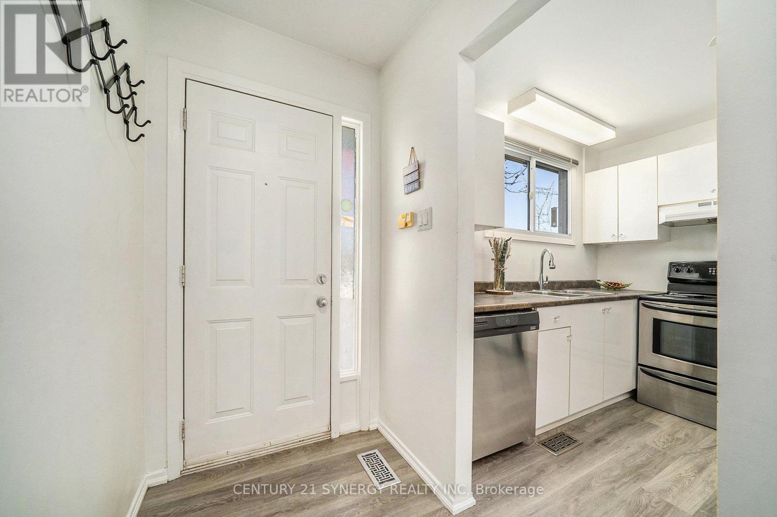 46 - 7 Glencoe Street, Ottawa, Ontario  K2H 8S5 - Photo 3 - X12921370