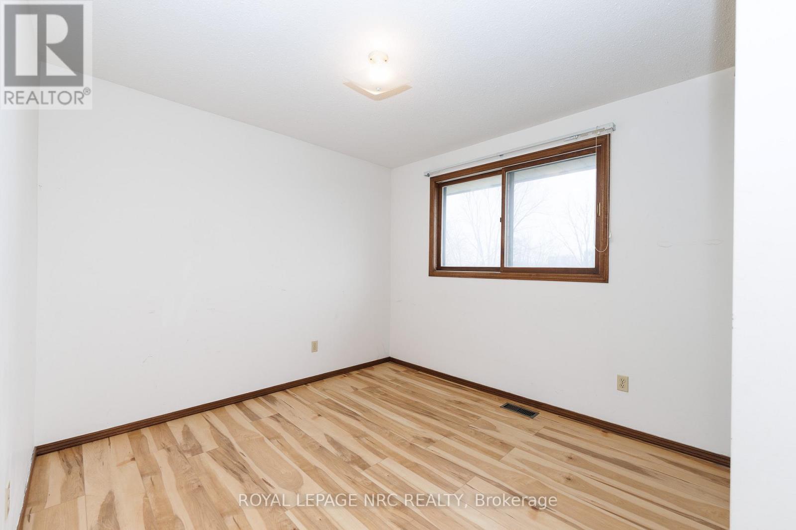 105 Hillview Road, St. Catharines, Ontario  L2S 1S8 - Photo 19 - X12921324