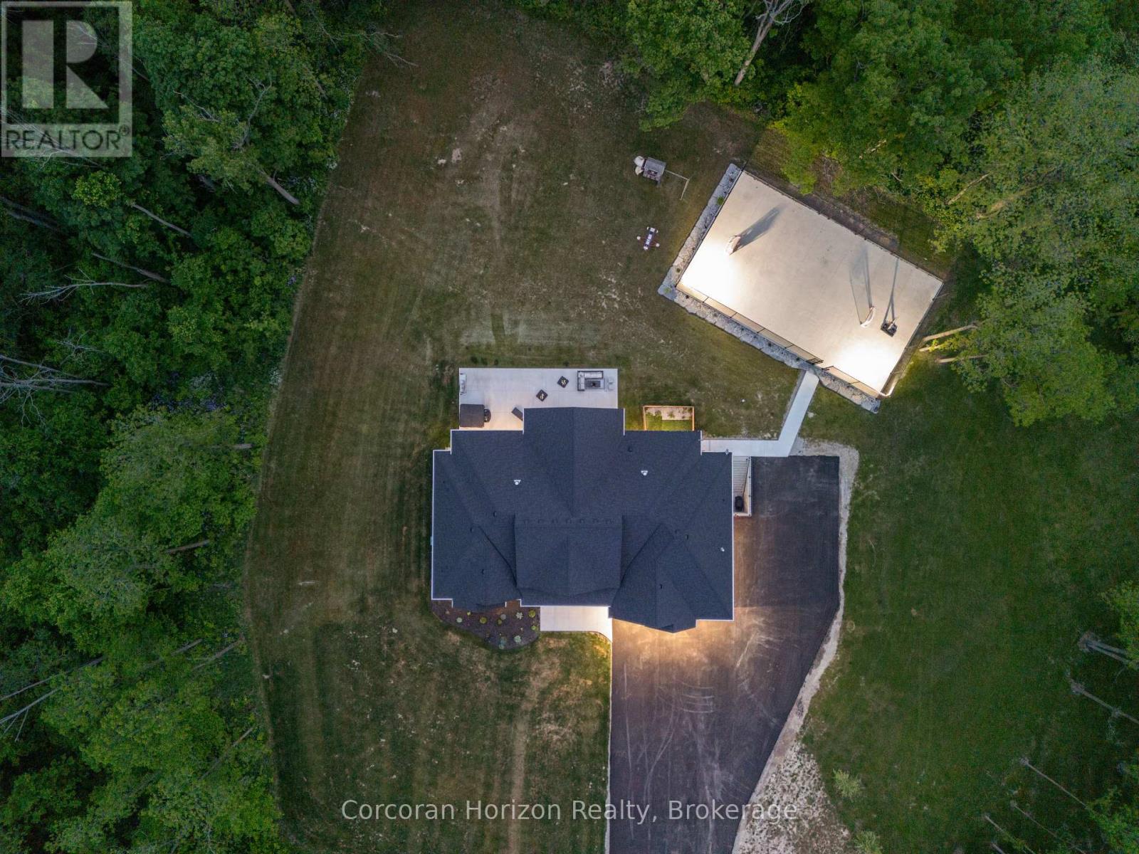 11 Cockshutt Road, Brant, Ontario  N3T 5L6 - Photo 4 - X12921294