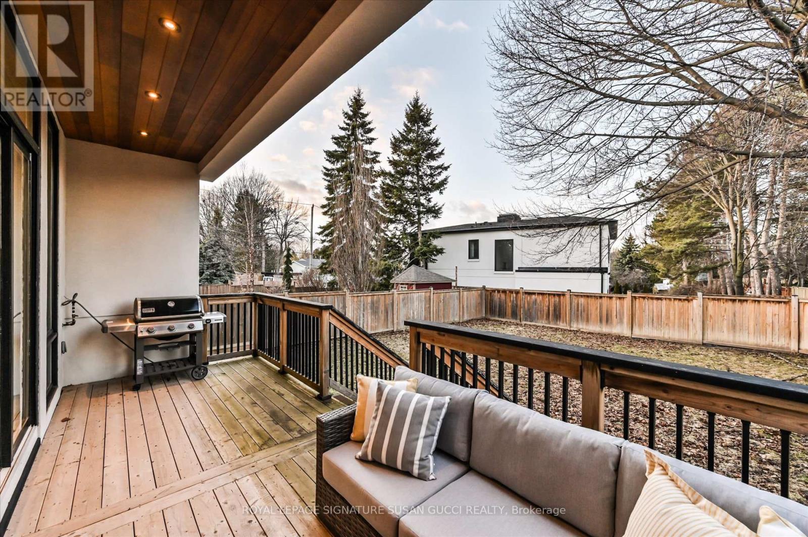 18 Ferris Road, Toronto, Ontario  M4B 1G1 - Photo 42 - E12916244