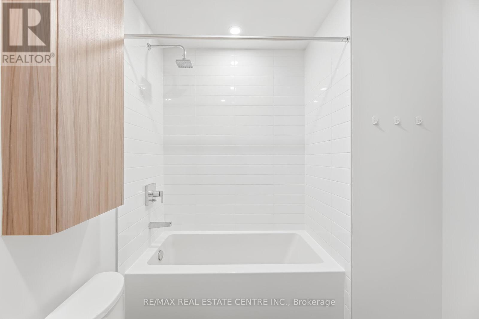 1402 - 4130 Parkside Village Drive, Mississauga, Ontario  L5B 3M8 - Photo 27 - W12812458