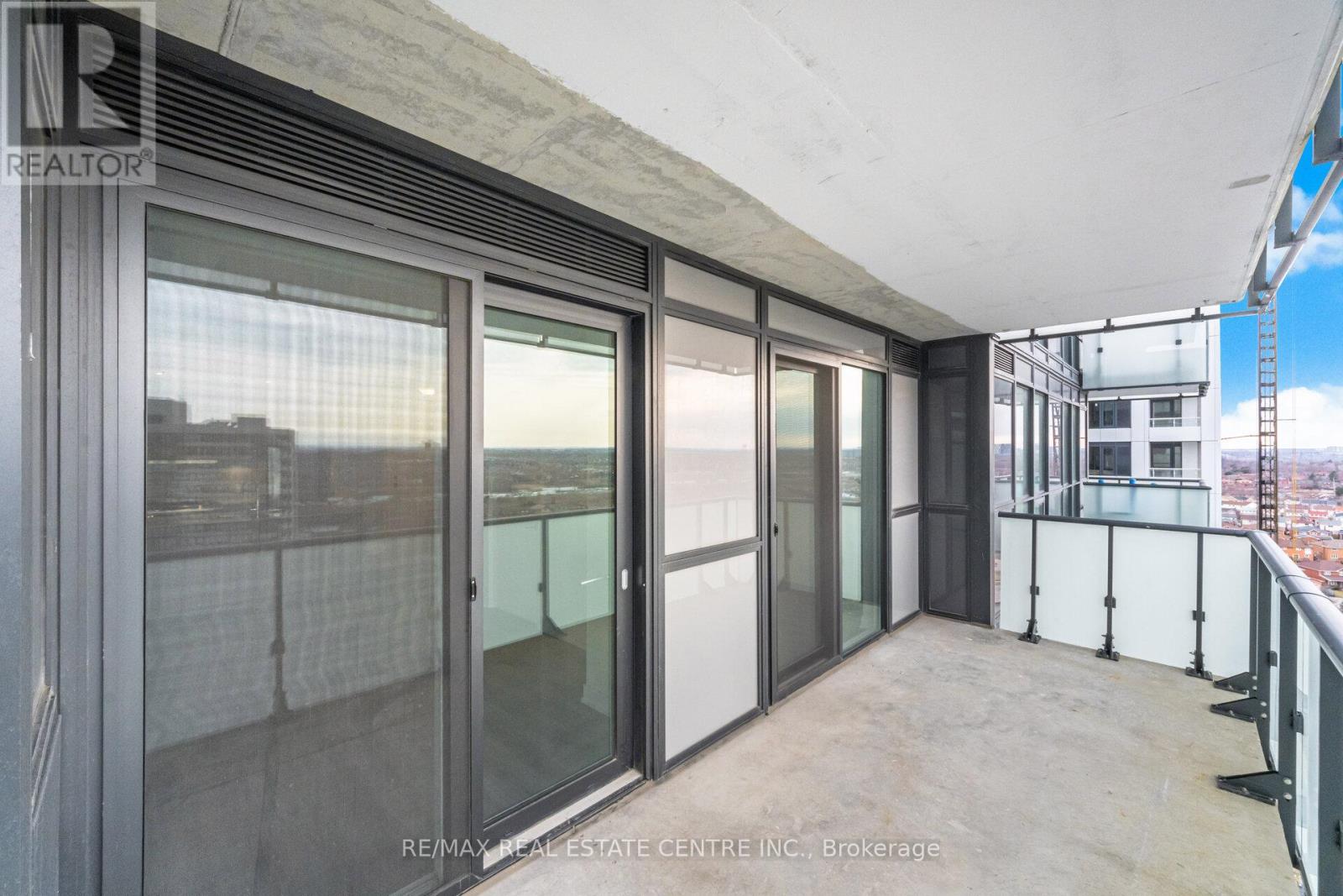 1402 - 4130 Parkside Village Drive, Mississauga, Ontario  L5B 3M8 - Photo 30 - W12812458