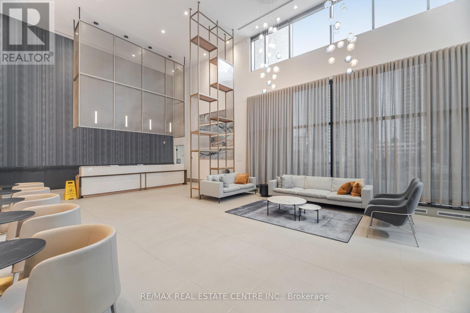 1402 - 4130 Parkside Village Drive, Mississauga, Ontario  L5B 3M8 - Photo 4 - W12812458