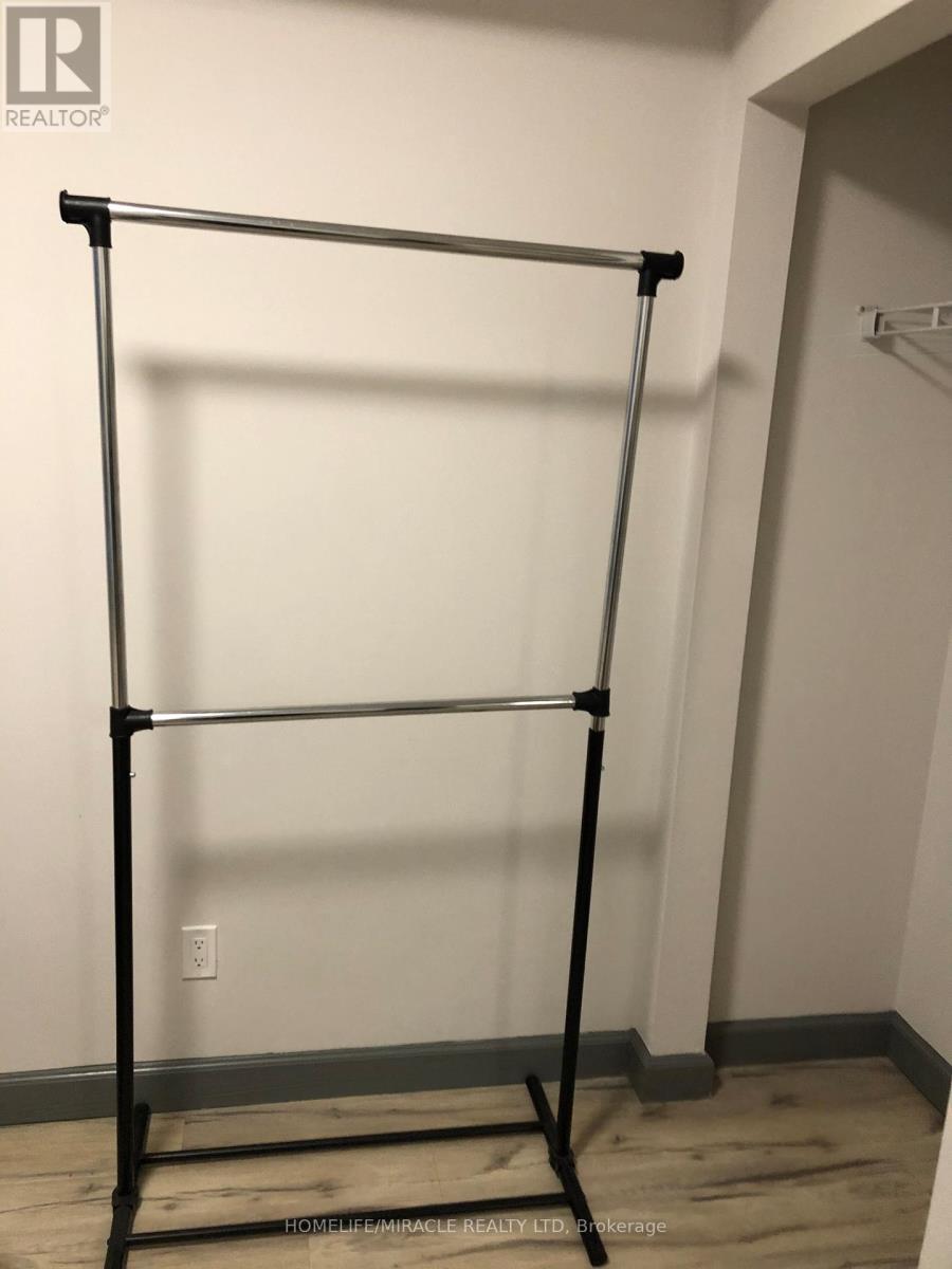 2126 - 258b Sunview Street, Waterloo, Ontario  N2L 0H7 - Photo 8 - X12916976