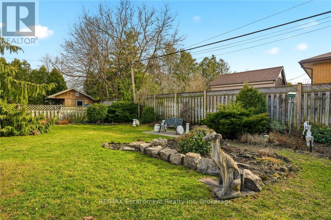 252 Hammersmith Court, Burlington, Ontario  L7L 4N7 - Photo 40 - W12921438