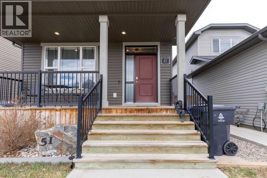 51 Greywolf Road N, Lethbridge, Alberta  T1H 7E8 - Photo 2 - A2295178
