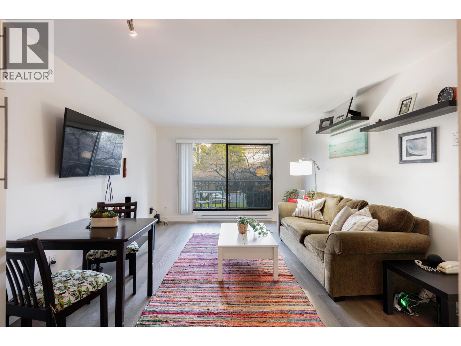 215 251 W 4th Street, North Vancouver, British Columbia V7M 1H8 - Photo 6 - R3077287