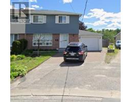 15B London CRES, Elliot Lake, Ontario