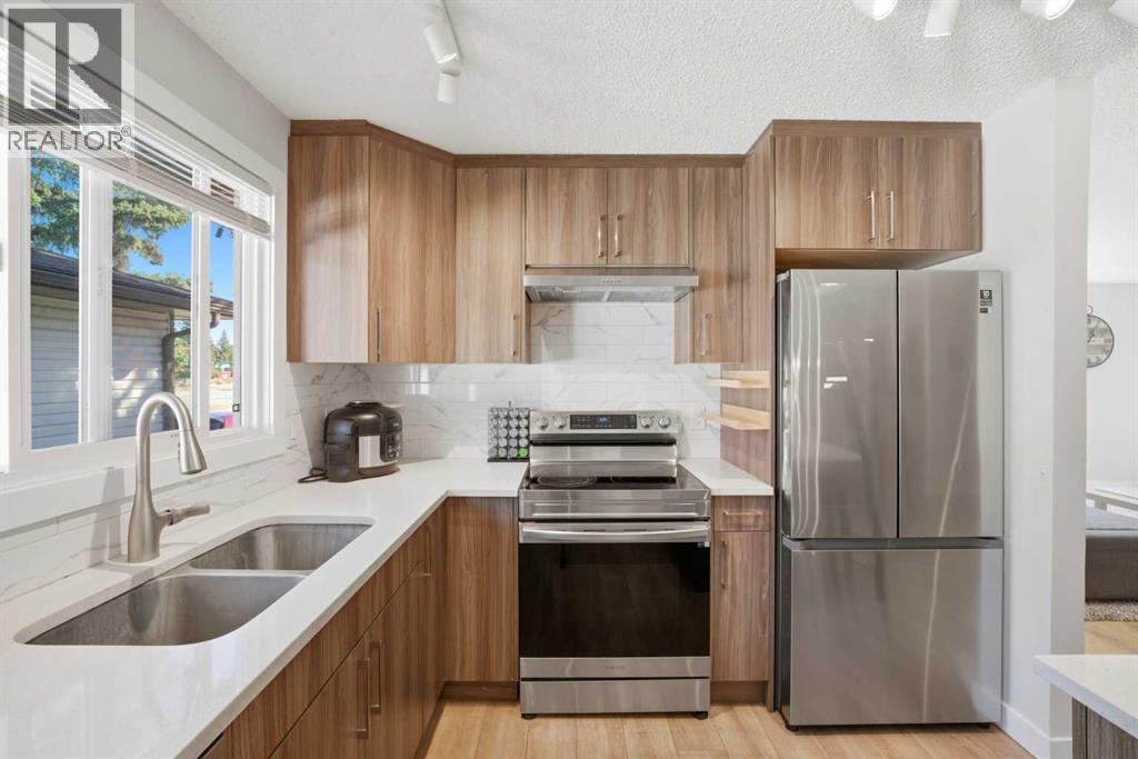 107 Wood Oak Way Sw, Calgary, Alberta  T2W 3R3 - Photo 14 - A2295026