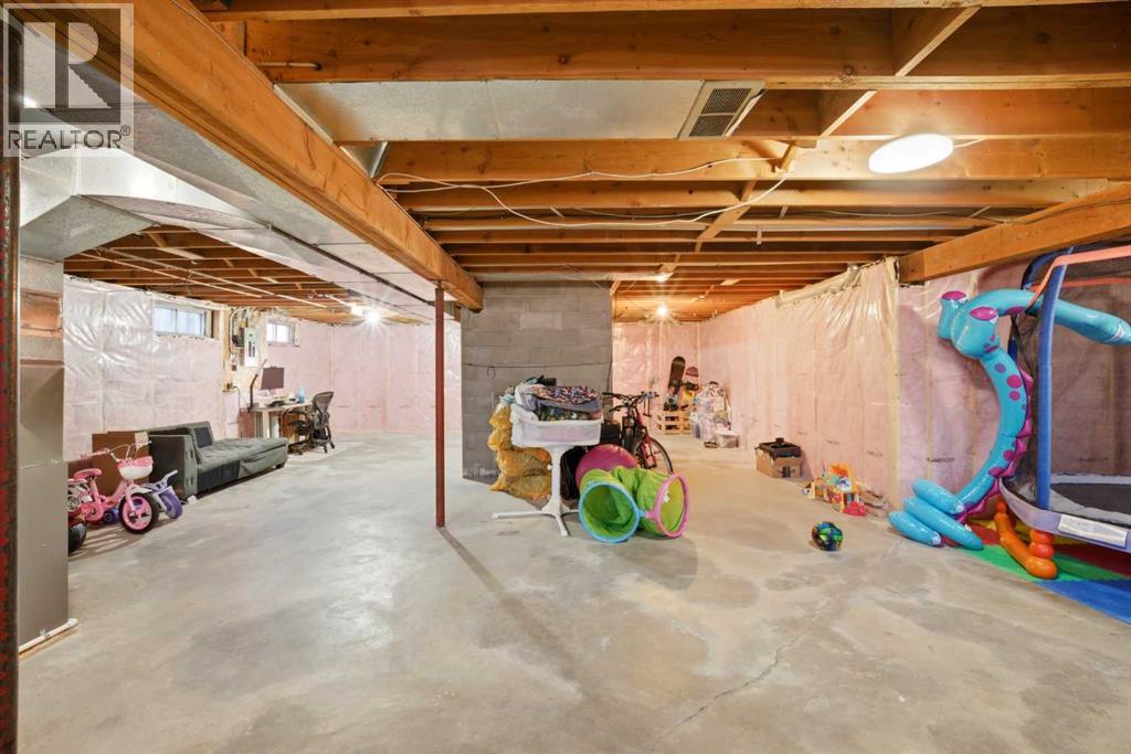 107 Wood Oak Way Sw, Calgary, Alberta  T2W 3R3 - Photo 35 - A2295026