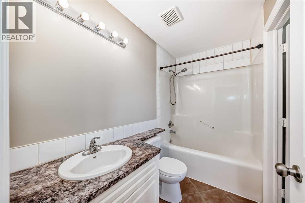 205, 7 Lineham Avenue, Okotoks, Alberta  T1S 1Z2 - Photo 24 - A2295863