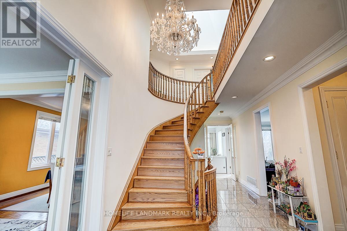 17 Averill Crescent, Toronto, Ontario  M2M 2A8 - Photo 10 - C12921344