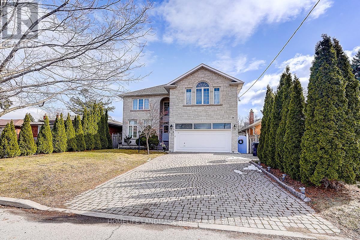 17 Averill Crescent, Toronto, Ontario  M2M 2A8 - Photo 2 - C12921344