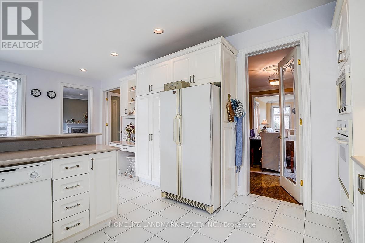 17 Averill Crescent, Toronto, Ontario  M2M 2A8 - Photo 21 - C12921344