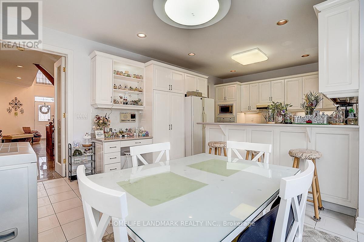 17 Averill Crescent, Toronto, Ontario  M2M 2A8 - Photo 26 - C12921344