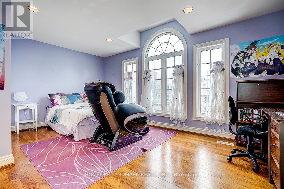 17 Averill Crescent, Toronto, Ontario  M2M 2A8 - Photo 40 - C12921344