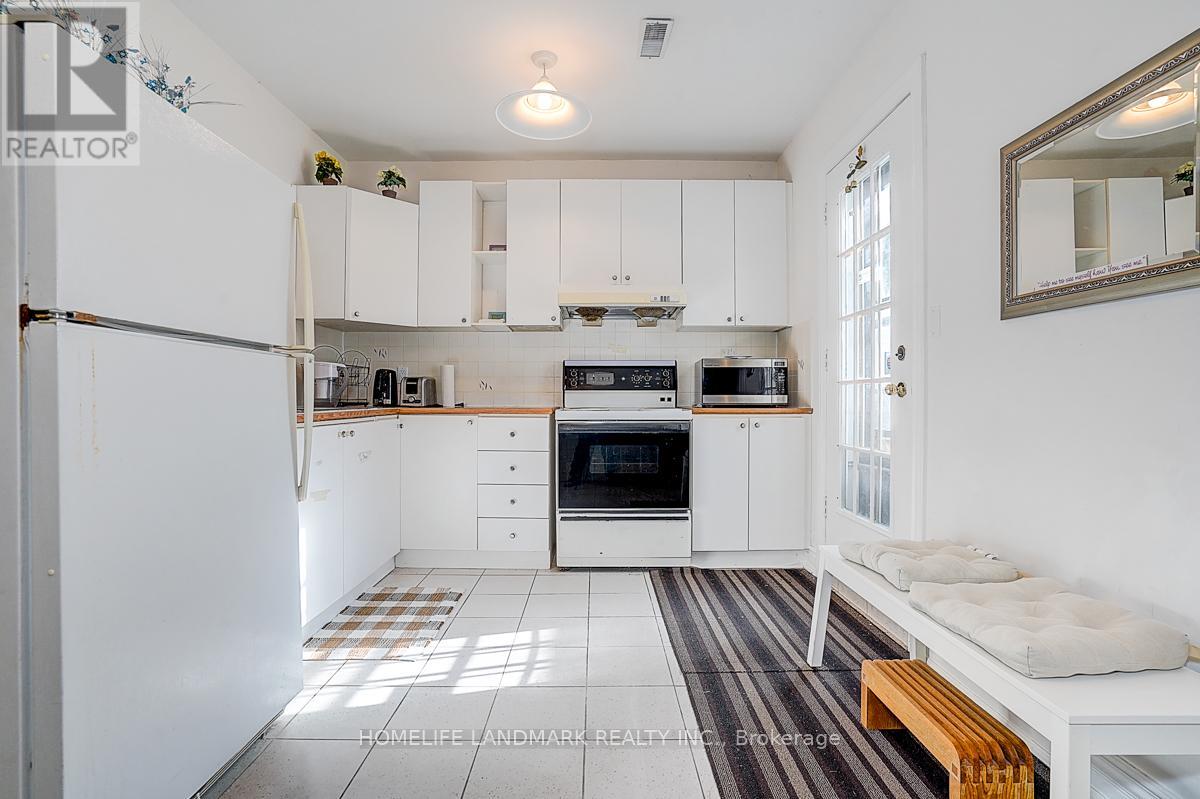 17 Averill Crescent, Toronto, Ontario  M2M 2A8 - Photo 45 - C12921344